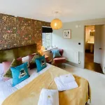 Yan - Uk43540 Holiday home Spark Bridge